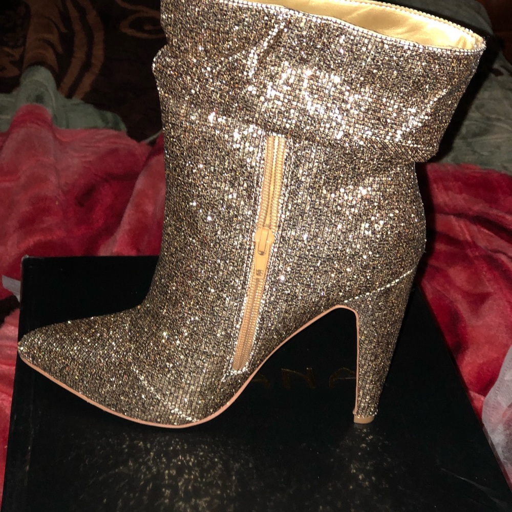 Sparkle heel hotties